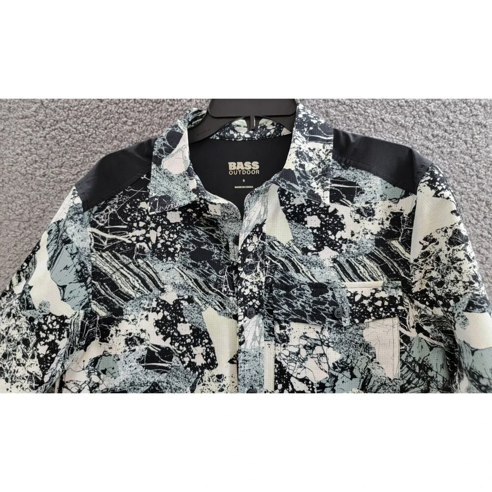 BASS OUTDOOR Trailer A.C. Shirt Men's S Black Beauty/Rock Camo Spread Collar S/S